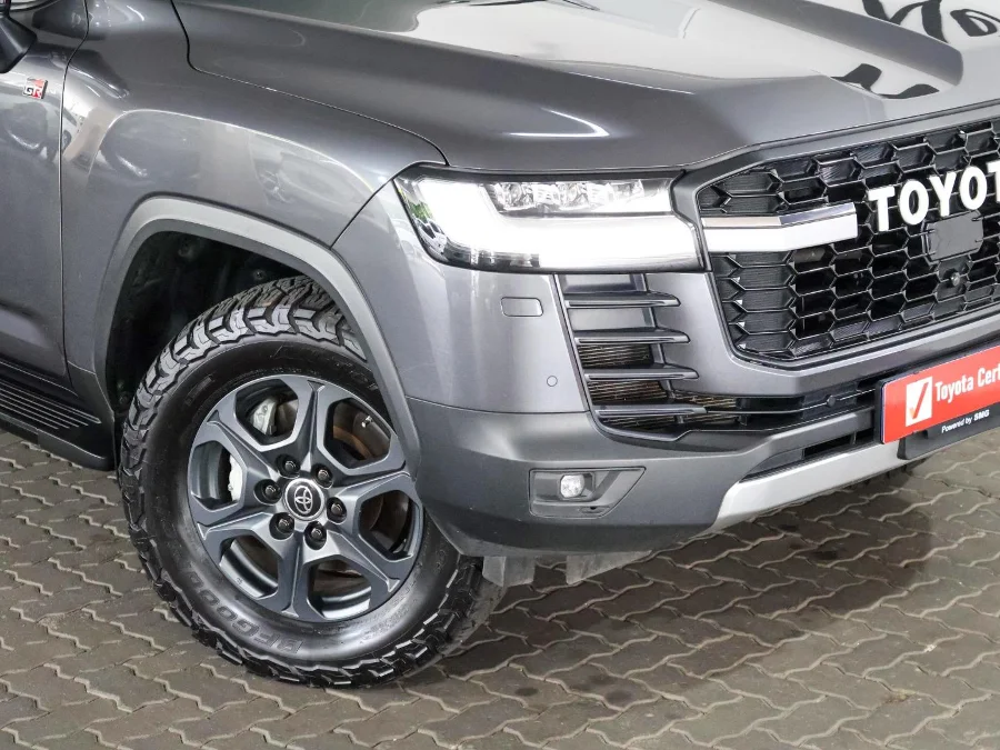Used 2024 Toyota Land Cruiser 300 3.3D GR-Sport - SMG Toyota Cresta Used 2024 Toyota Land Cruiser 300 3.3D GR-Sport - SMG Toyota Cresta