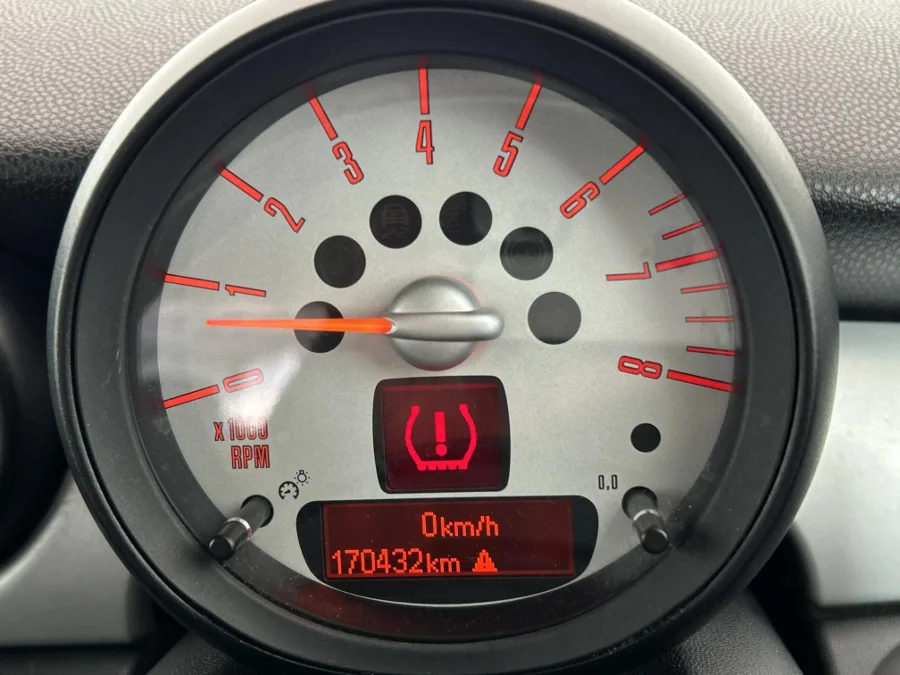 Used 2011 MINI Hatch One - WeBuyCars Lansdowne