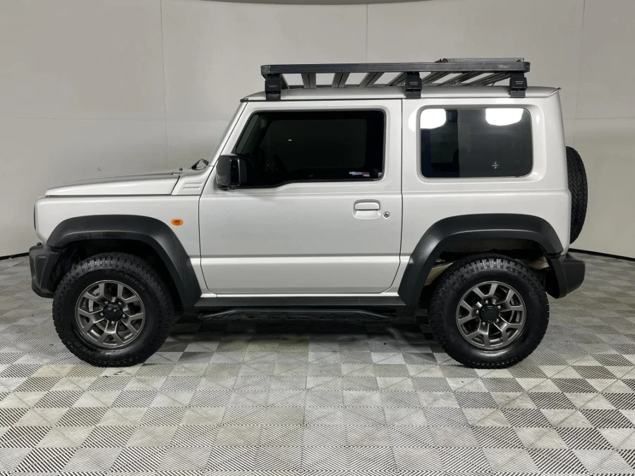 Used 2021 Suzuki Jimny 1.5 GLX AllGrip 3-door manual - WeBuyCars Riverhorse