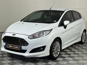 Used 2015 Ford Fiesta 5-door 1.0T Titanium