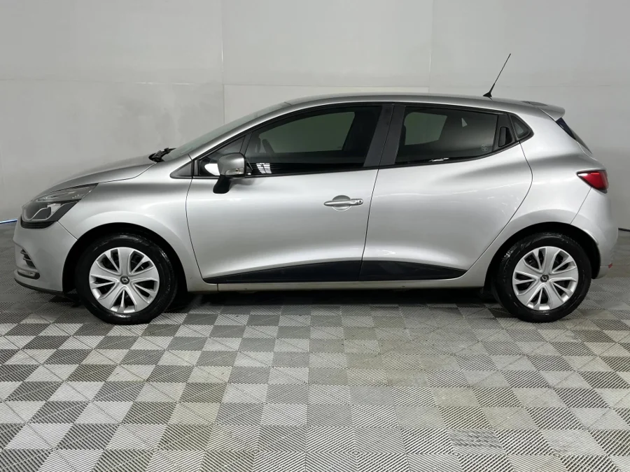 Used 2019 Renault Clio 66kW turbo Authentique - WeBuyCars Silverlakes Used 2019 Renault Clio 66kW turbo Authentique - WeBuyCars Silverlakes