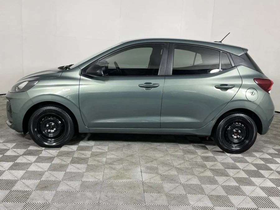 Used 2025 Hyundai Grand i10 1.0 Premium hatch - WeBuyCars The Dome Used 2025 Hyundai Grand i10 1.0 Premium hatch - WeBuyCars The Dome