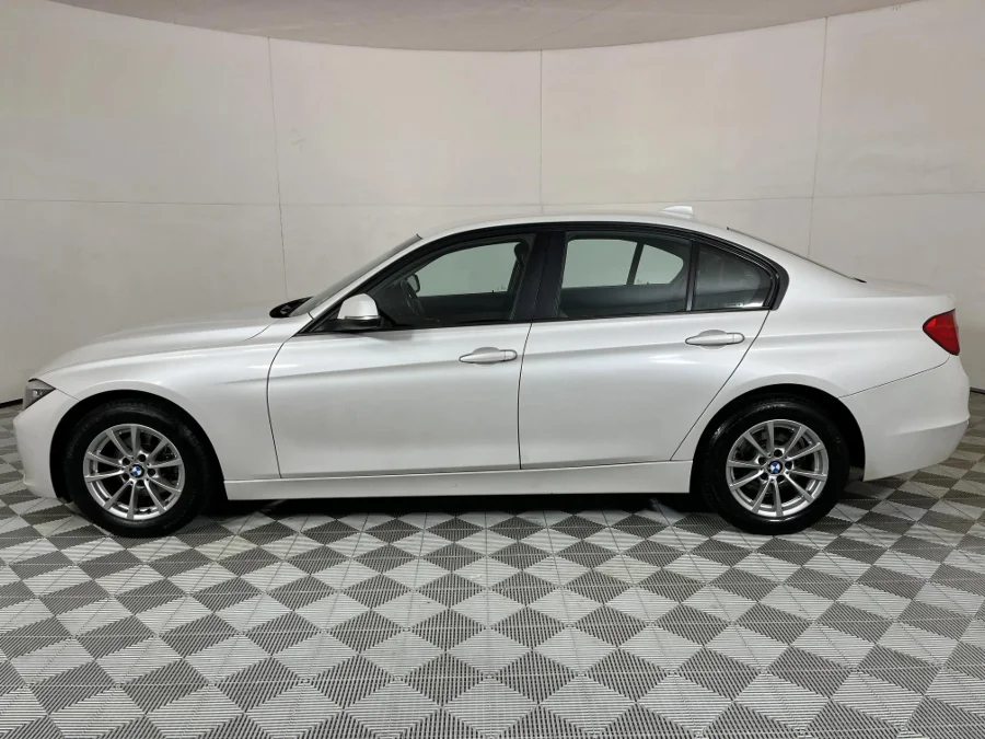 Used 2015 BMW 3 Series 320i sports-auto - WeBuyCars JHB South