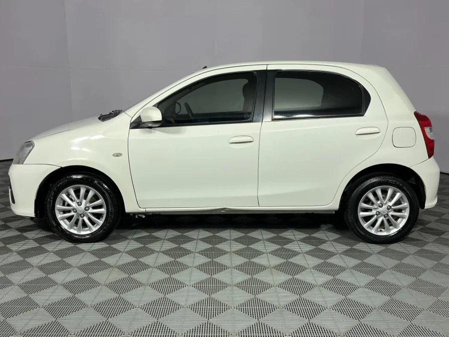Used 2017 Toyota Etios hatch 1.5 Sprint - WeBuyCars Rustenburg