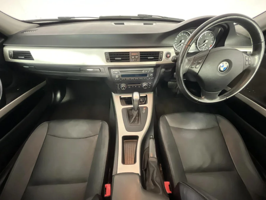 Used 2011 BMW 3 Series 320i auto - WeBuyCars Lansdowne