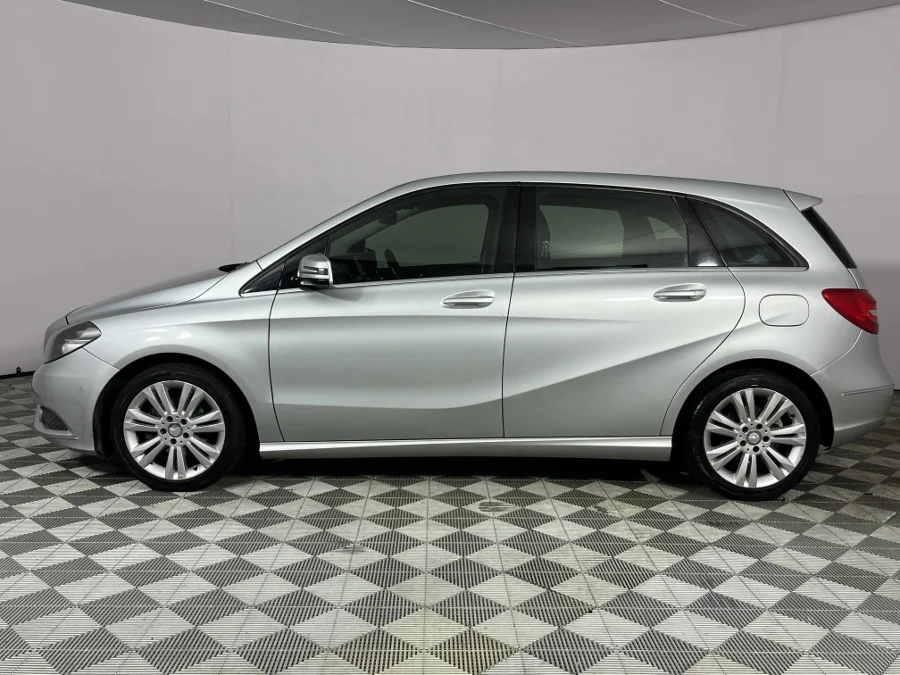 Used 2013 Mercedes-Benz B-Class B180 auto - WeBuyCars Lansdowne