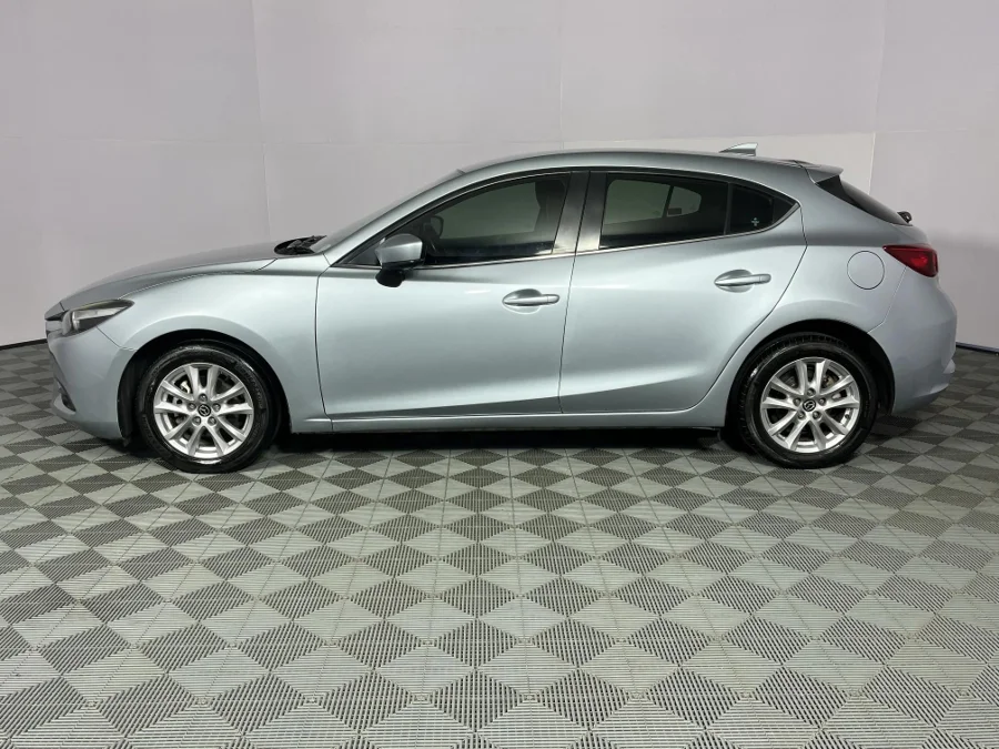 Used 2017 Mazda Mazda3 hatch 1.6 Dynamic auto - WeBuyCars Rustenburg Used 2017 Mazda Mazda3 hatch 1.6 Dynamic auto - WeBuyCars Rustenburg