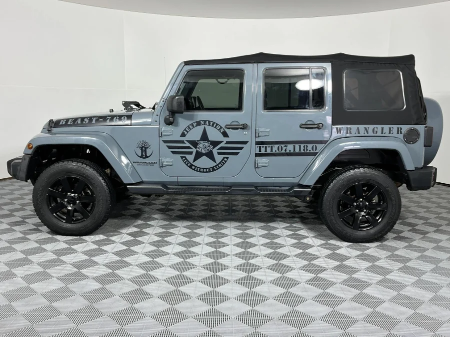 Used 2014 Jeep Wrangler Unlimited Sahara 3.6L 75th Anniversary Edition - WeBuyCars Montana