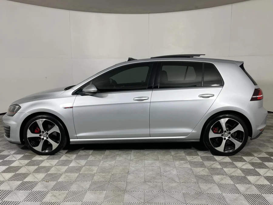 Used 2015 Volkswagen Golf GTI auto - WeBuyCars Riverhorse