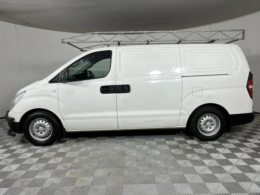 Used 2012 Hyundai H-1 2.4 panel van GL (aircon) - WeBuyCars Riverhorse