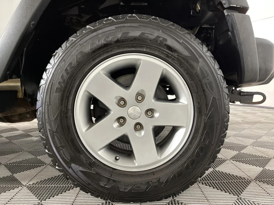 Used 2010 Jeep Wrangler 3.8L Sahara - WeBuyCars Germiston