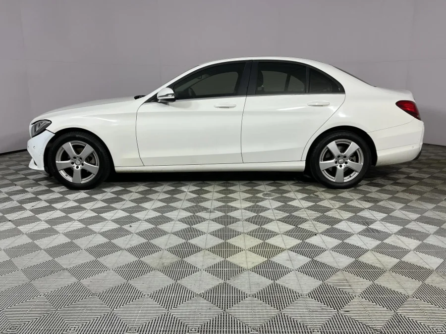 Used 2016 Mercedes-Benz C-Class C180 auto - WeBuyCars Lansdowne
