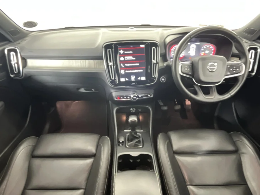 Used 2018 Volvo XC40 T3 Inscription - WeBuyCars The Dome