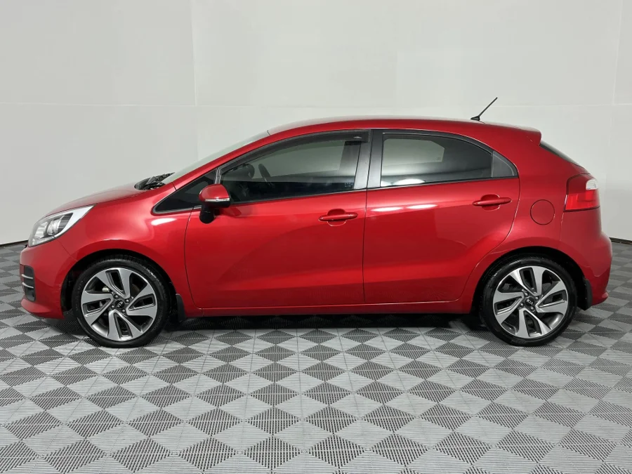 Used 2015 Kia Rio hatch 1.4 Tec - WeBuyCars Montana