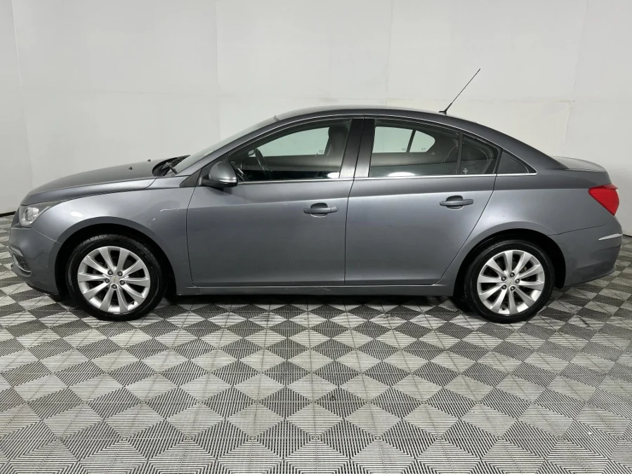 Used 2016 Chevrolet Cruze hatch 1.6 LS - WeBuyCars Richmond Used 2016 Chevrolet Cruze hatch 1.6 LS - WeBuyCars Richmond