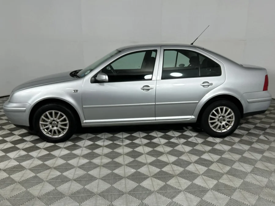 Used 2005 Volkswagen Jetta 1.6 Comfortline - WeBuyCars Lansdowne