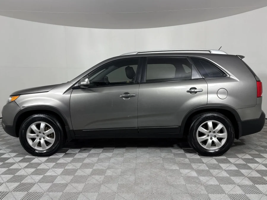 Used 2010 Kia Sorento 2.2CRDi auto - WeBuyCars Vereeniging Used 2010 Kia Sorento 2.2CRDi auto - WeBuyCars Vereeniging