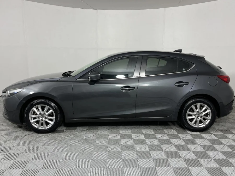 Used 2017 Mazda Mazda3 hatch 1.6 Dynamic - WeBuyCars The Dome Used 2017 Mazda Mazda3 hatch 1.6 Dynamic - WeBuyCars The Dome