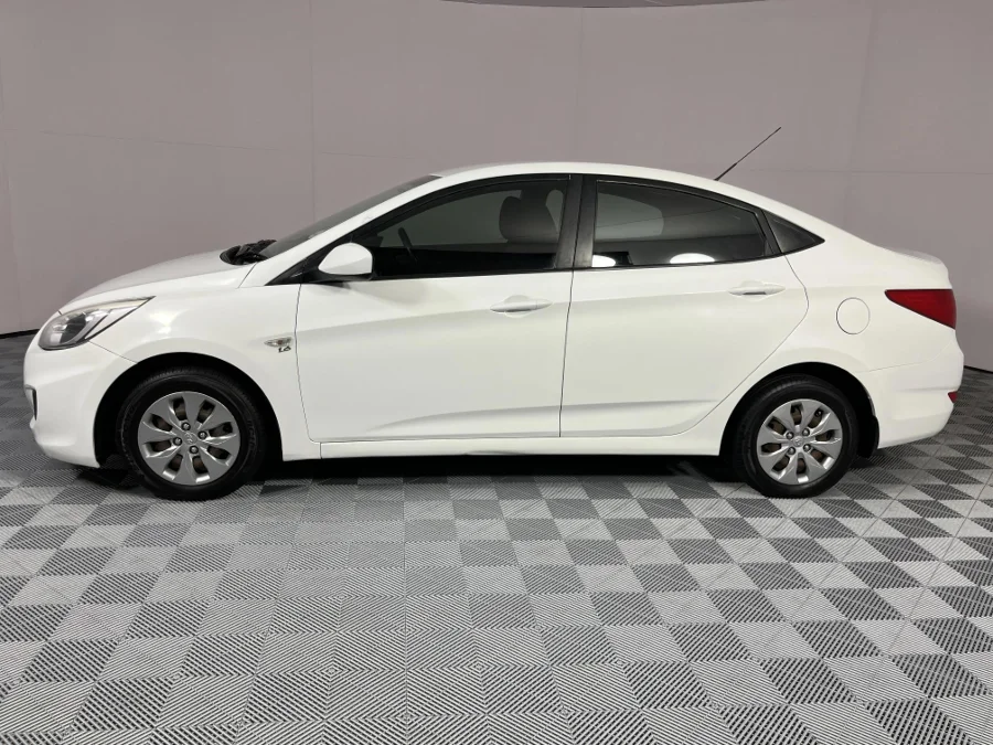 Used 2016 Hyundai Accent sedan 1.6 Motion - WeBuyCars Brackenfell Cape Town