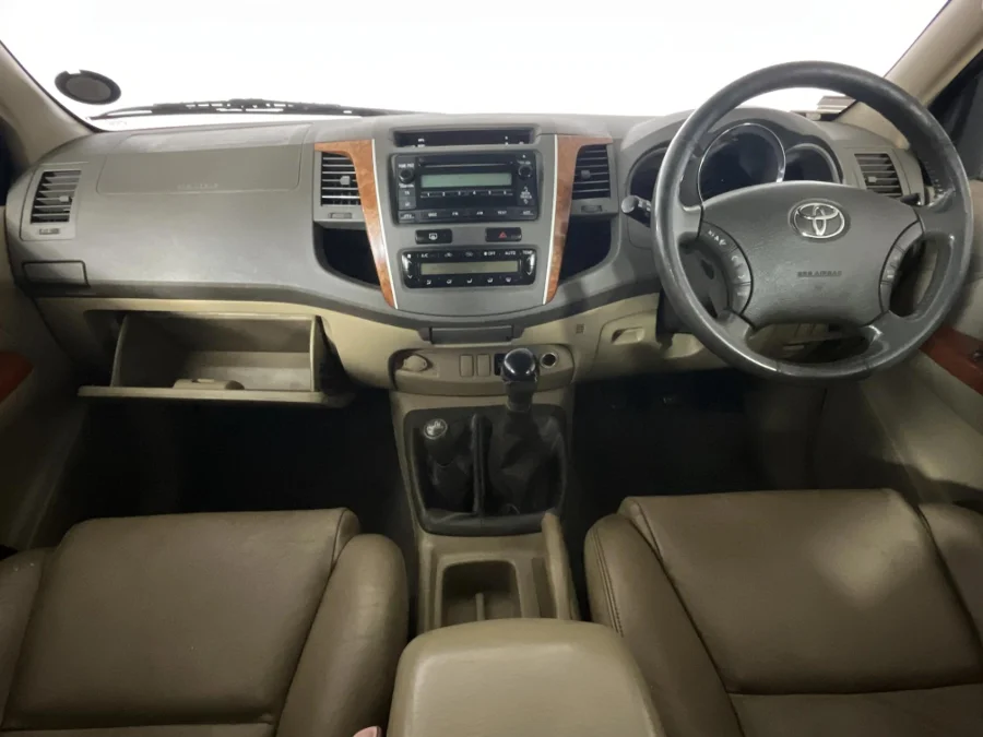 Used 2009 Toyota Fortuner 3.0D-4D 4x4 - WeBuyCars Durban