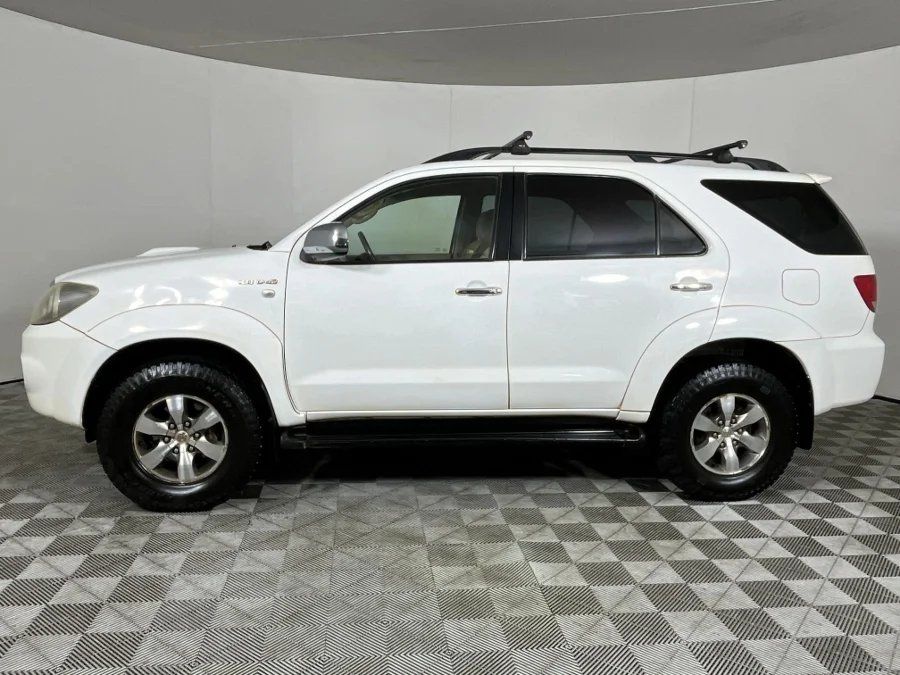Used 2008 Toyota Fortuner 3.0D-4D - WeBuyCars The Dome
