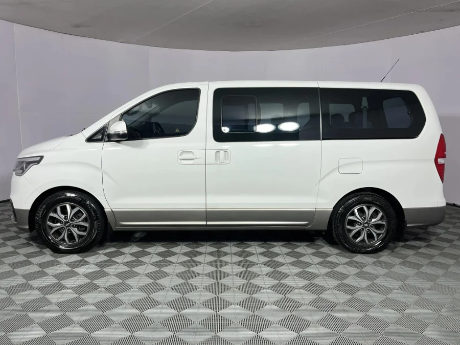 Used 2019 Hyundai H-1 2.5VGTi bus Elite 9-seater - WeBuyCars Rustenburg Used 2019 Hyundai H-1 2.5VGTi bus Elite 9-seater - WeBuyCars Rustenburg