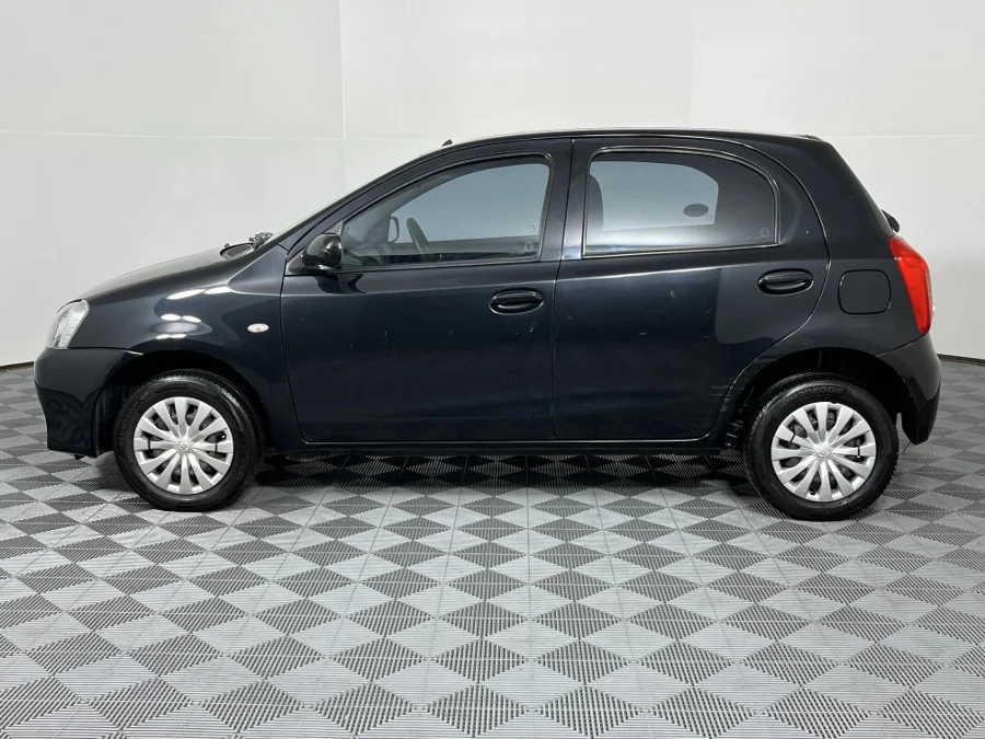 Used 2012 Toyota Etios hatch 1.5 Sprint - WeBuyCars Montana