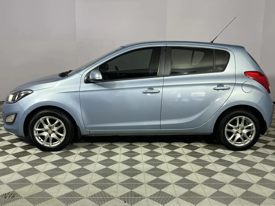 Used 2013 Hyundai i20 1.4 Fluid auto - WeBuyCars Montana
