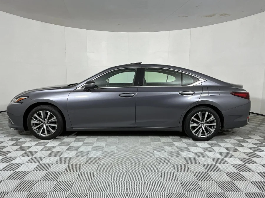 Used 2019 Lexus ES 250 EX - WeBuyCars Gqeberha