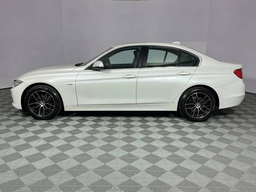 Used 2012 BMW 3 Series 320i Luxury sports-auto - WeBuyCars Rustenburg