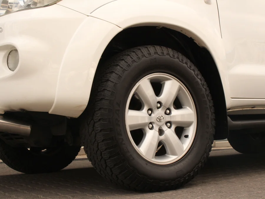 Used 2009 Toyota Fortuner 3.0D-4D auto - Authentique Autos Used 2009 Toyota Fortuner 3.0D-4D auto - Authentique Autos