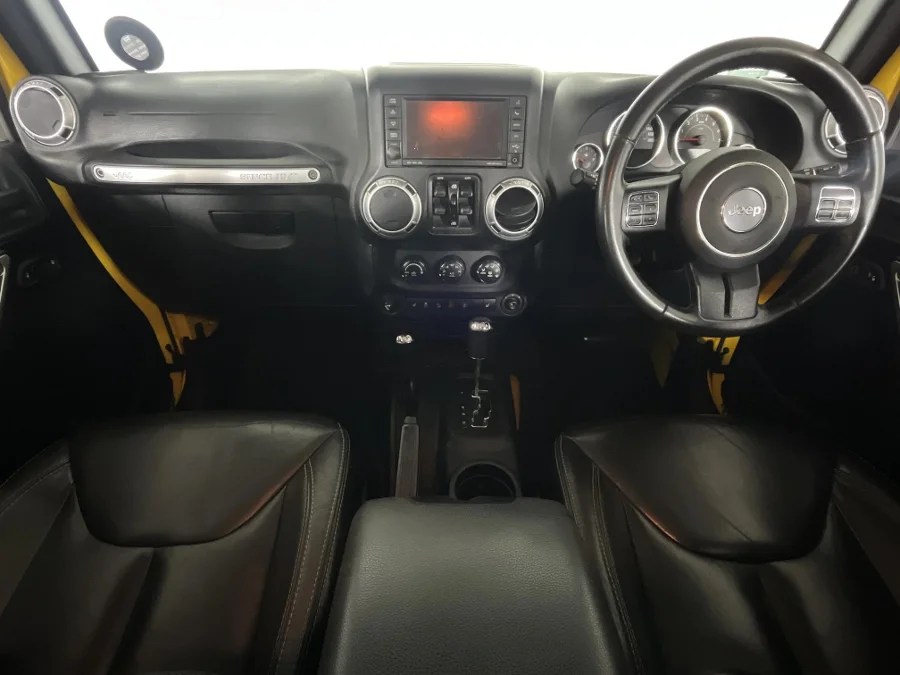 Used 2015 Jeep Wrangler Unlimited 3.6L Rubicon X - WeBuycars East London
