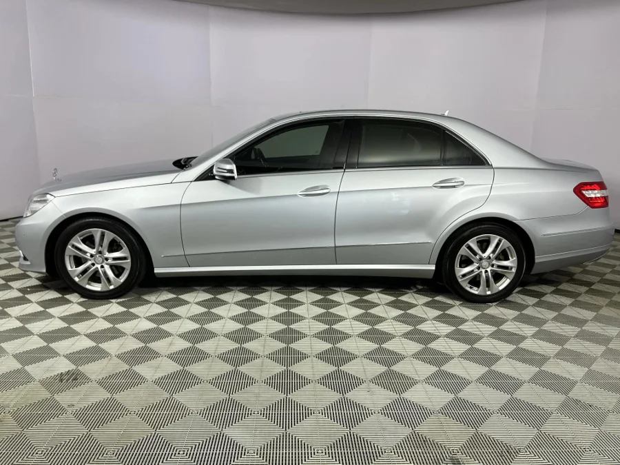 Used 2010 Mercedes-Benz E-Class E350 Avantgarde - WeBuyCars Durban Used 2010 Mercedes-Benz E-Class E350 Avantgarde - WeBuyCars Durban