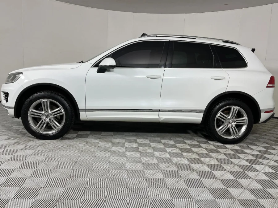 Used 2017 Volkswagen Touareg V6 TDI Luxury - WeBuyCars Montana