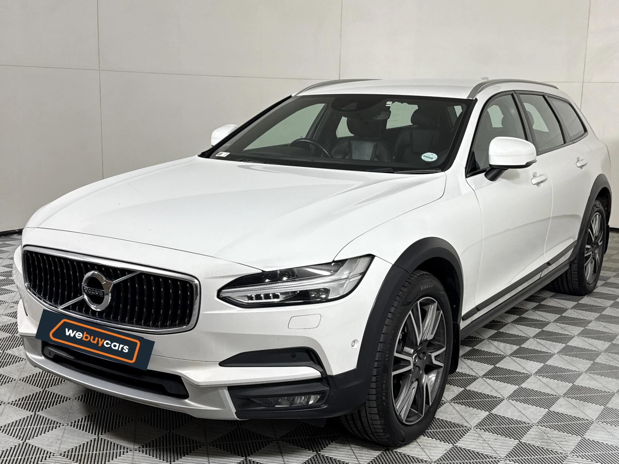 Used 2017 Volvo V90 Cross Country D5 AWD Momentum