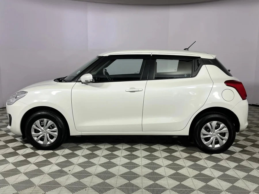 Used 2022 Suzuki Swift 1.2 GL manual - WeBuyCars Montana