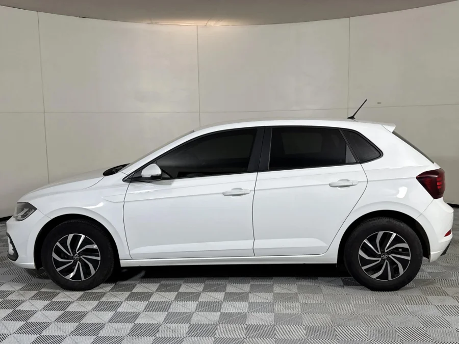 Used 2023 Volkswagen Polo hatch 1.0TSI Life manual - WeBuyCars The Dome