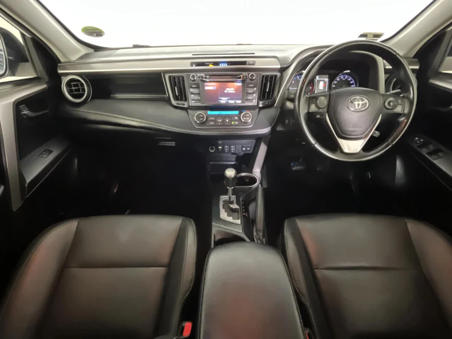 Used 2018 Toyota RAV4 2.2D-4D AWD VX - WeBuyCars Silverlakes