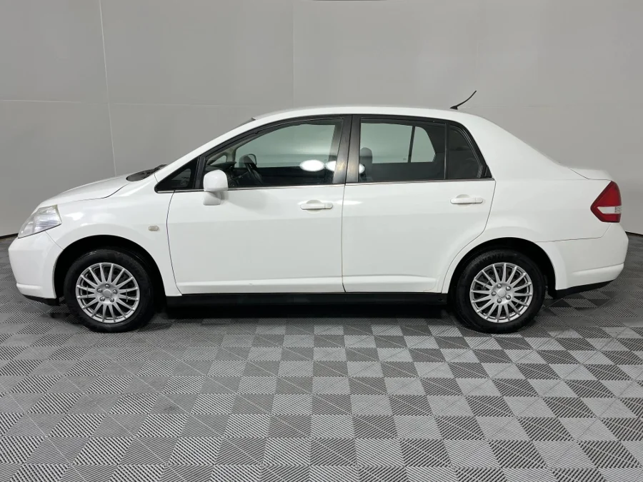 Used 2011 Nissan Tiida sedan 1.6 Visia+ - WeBuyCars Montana