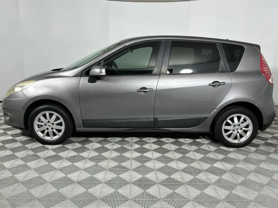 Used 2011 Renault Scenic 1.6 Expression - WeBuyCars Lansdowne