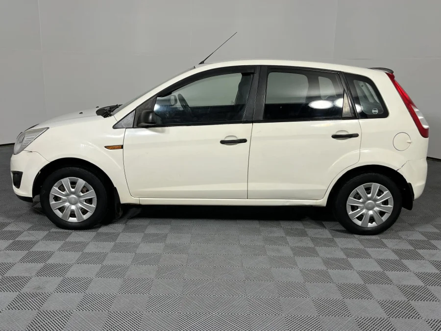 Used 2015 Ford Figo 1.4TDCi Ambiente - WeBuyCars Montana Used 2015 Ford Figo 1.4TDCi Ambiente - WeBuyCars Montana