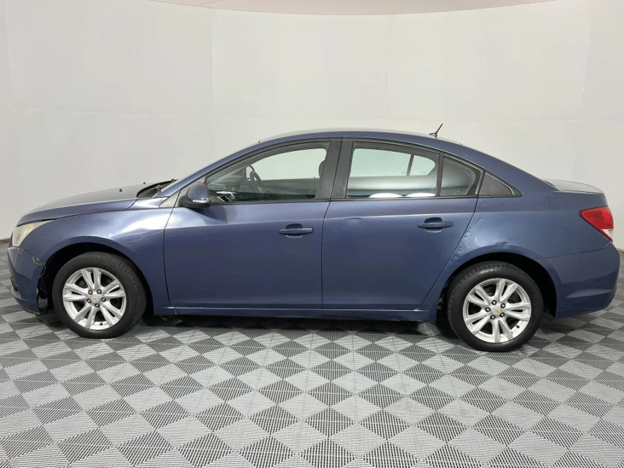 Used 2013 Chevrolet Cruze 1.6 L - WeBuyCars Richmond Used 2013 Chevrolet Cruze 1.6 L - WeBuyCars Richmond