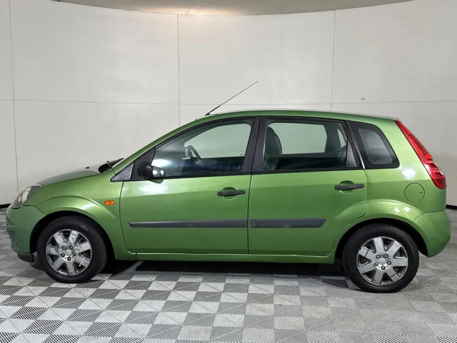 Used 2006 Ford Fiesta 1.4i 5-door - WeBuyCars Midstream Used 2006 Ford Fiesta 1.4i 5-door - WeBuyCars Midstream