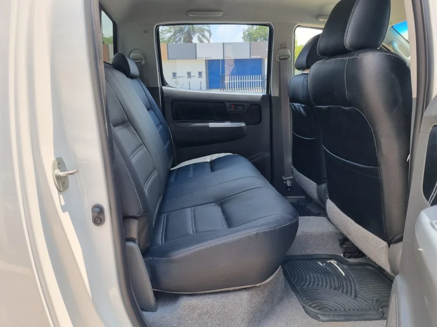 Used 2013 Toyota Hilux 3.0D-4D double cab 4x4 Raider Legend 40 - Carbase Auto Used 2013 Toyota Hilux 3.0D-4D double cab 4x4 Raider Legend 40 - Carbase Auto