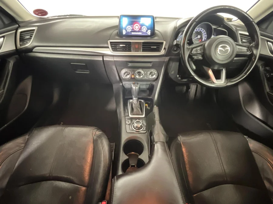 Used 2018 Mazda Mazda3 hatch 1.6 Dynamic auto - WeBuyCars Lansdowne