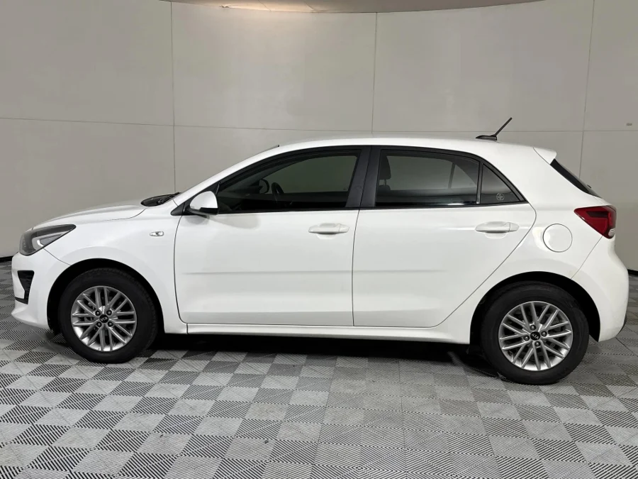 Used 2021 Kia Rio hatch 1.4 LS - WeBuyCars Midstream
