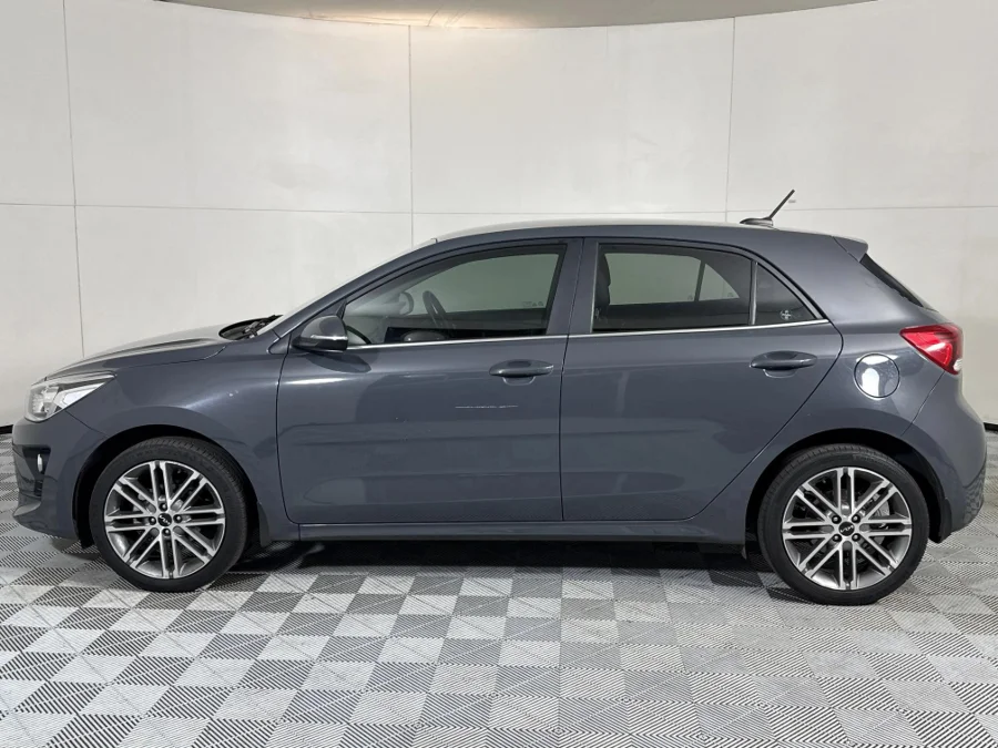 Used 2022 Kia Rio hatch 1.4 Tec - WeBuyCars Midstream