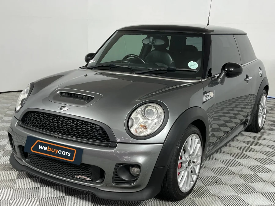 Used 2010 MINI Hatch John Cooper Works - WeBuyCars Lansdowne Used 2010 MINI Hatch John Cooper Works - WeBuyCars Lansdowne