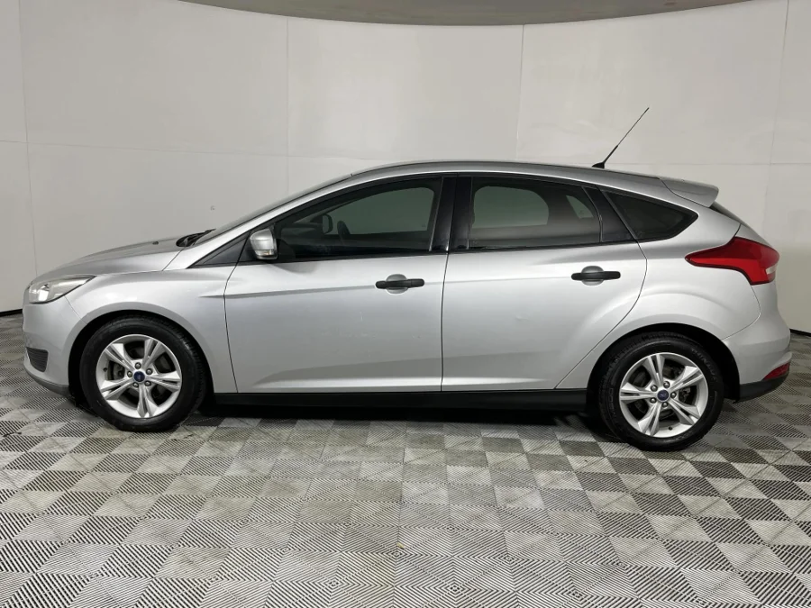 Used 2017 Ford Focus hatch 1.0T Ambiente - WeBuyCars Riverhorse