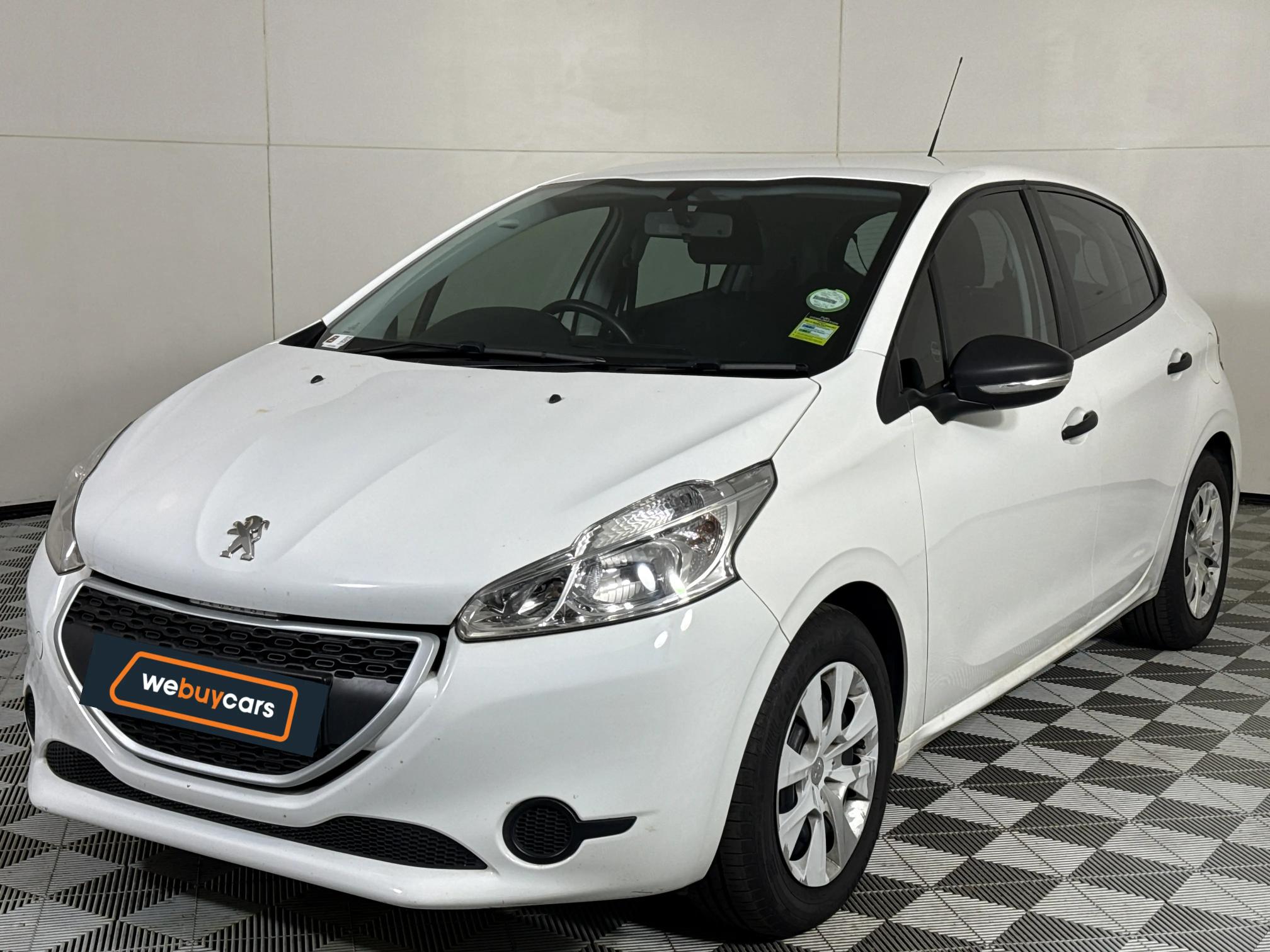 Used 2015 Peugeot 208 5-door 1.2 Access